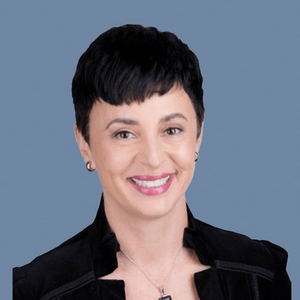 Cindi Basenspiler headshot