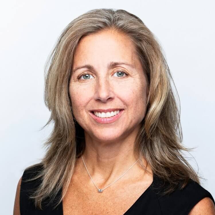 Pamela Brown headshot
